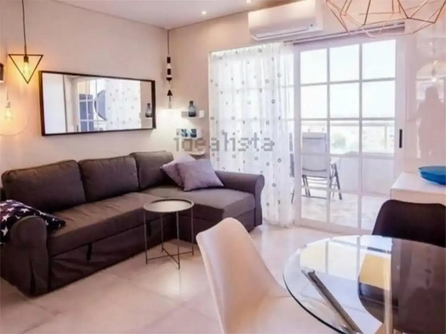 Living room of Flat for rent in Adeje  with Air Conditioner, Swimming Pool and Balcony