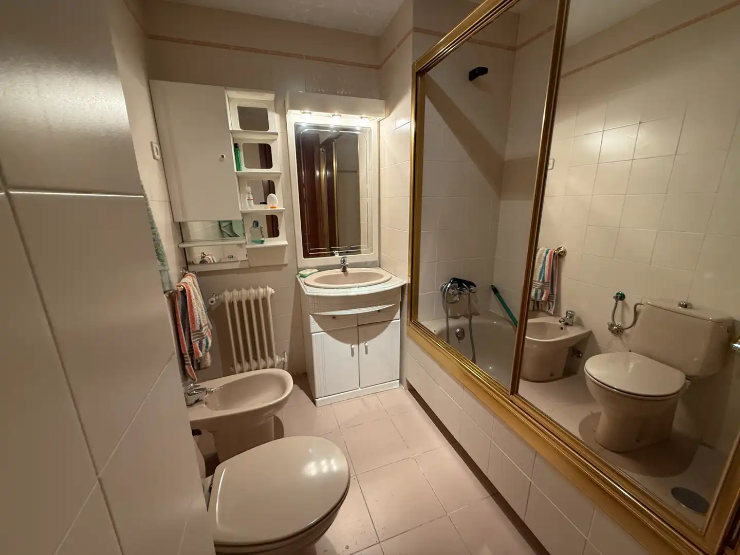 Badezimmer von Wohnung zum Verkauf in Alcorcón mit Heizung, Privatgarten und Möbliert