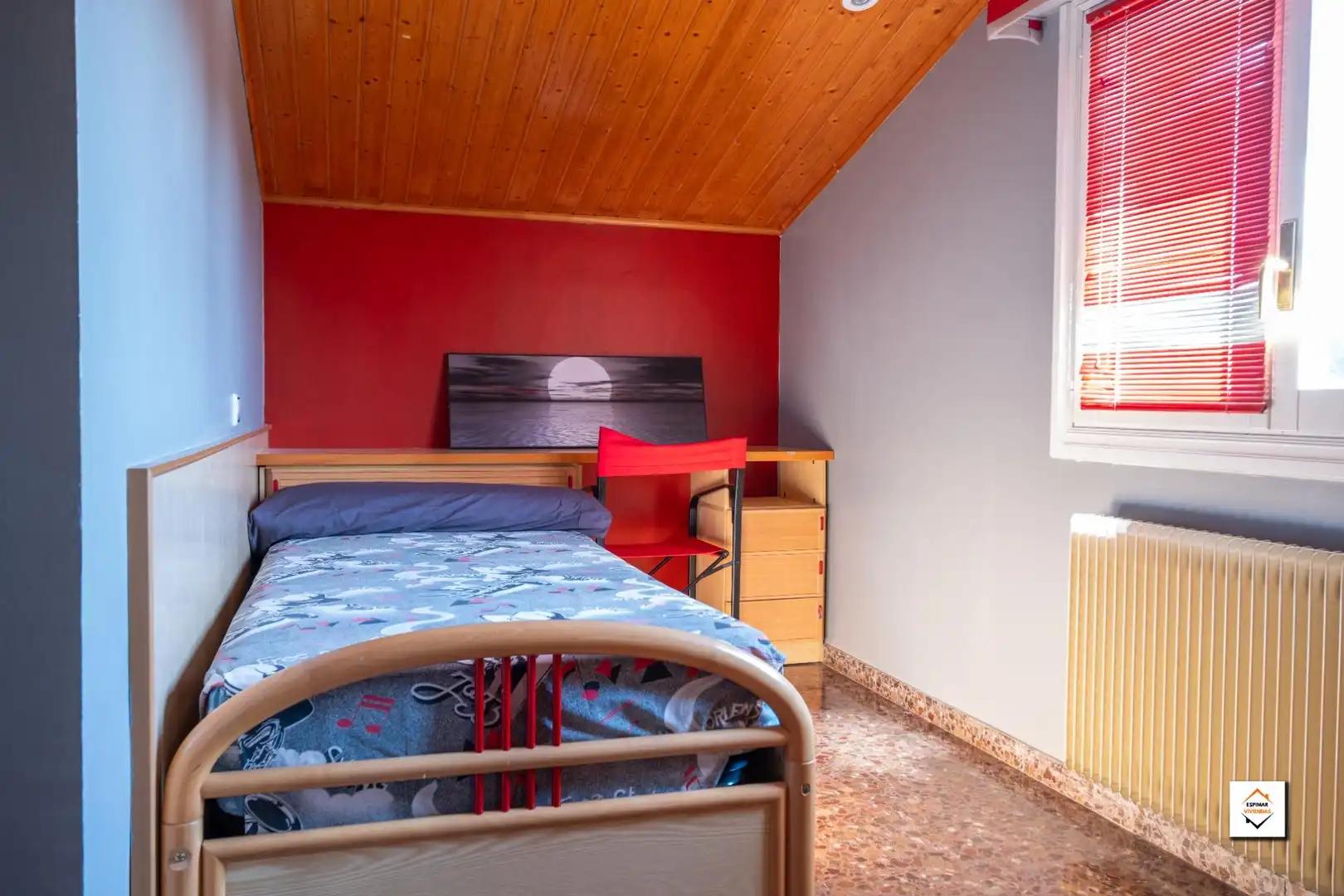 Bedroom of Houses for sale in Zaragoza  with Air Conditioner, Heating and Private garden