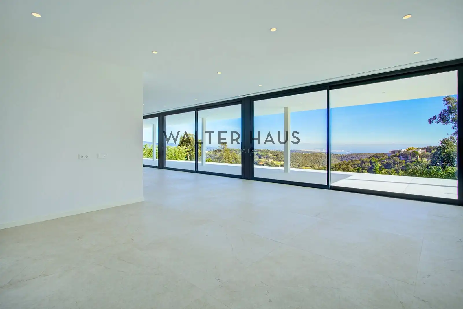 Detached house with terrace for sale in Carrer Sant Marc, imagen 4
