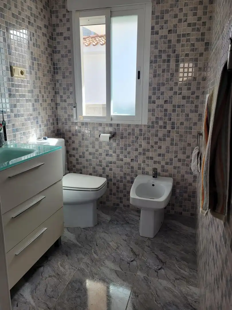 Bany de Casa o xalet en venda en Benicasim / Benicàssim amb Aire condicionat, Terrassa i Traster