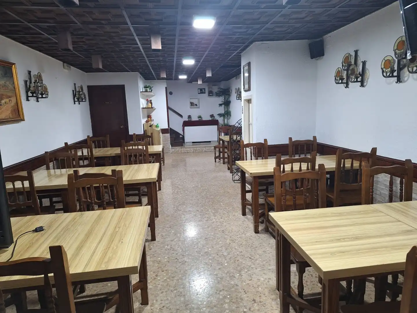 Business premises for transfer in Les Corts, imagen 2