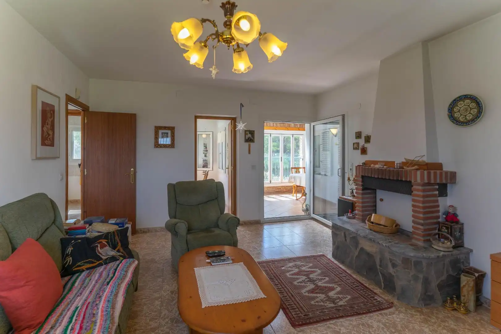 Haus oder Chalet zum Verkauf in Alhaurín El Grande mit Klimaanlage, Privatgarten und Terrasse