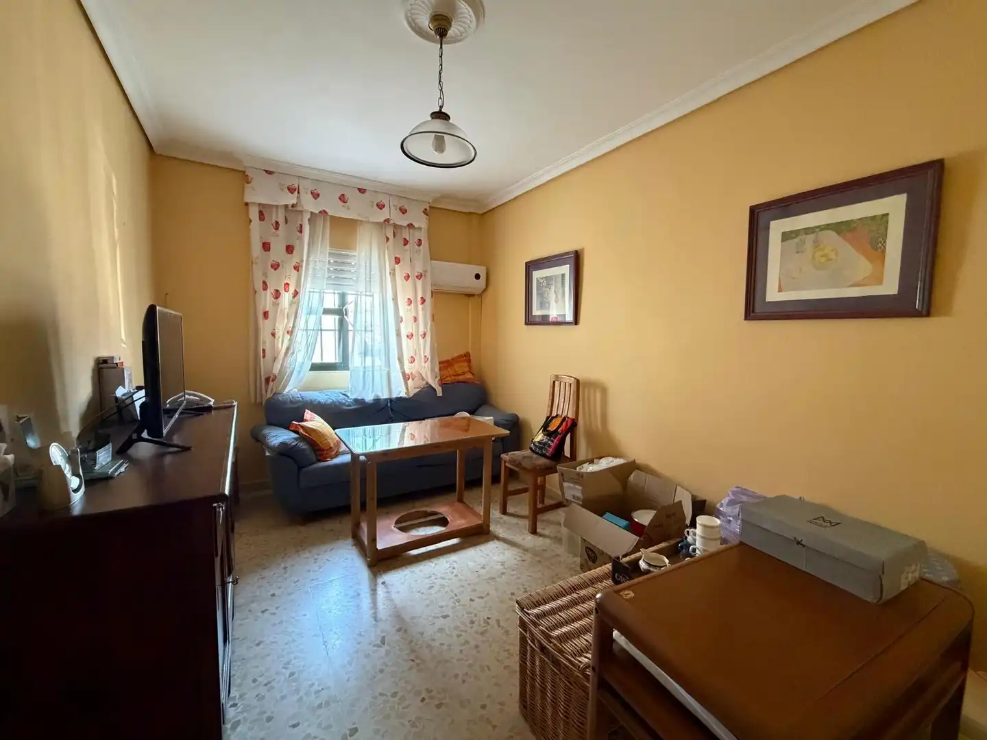 Wohnzimmer von Einfamilien-Reihenhaus zum Verkauf in Mairena del Aljarafe