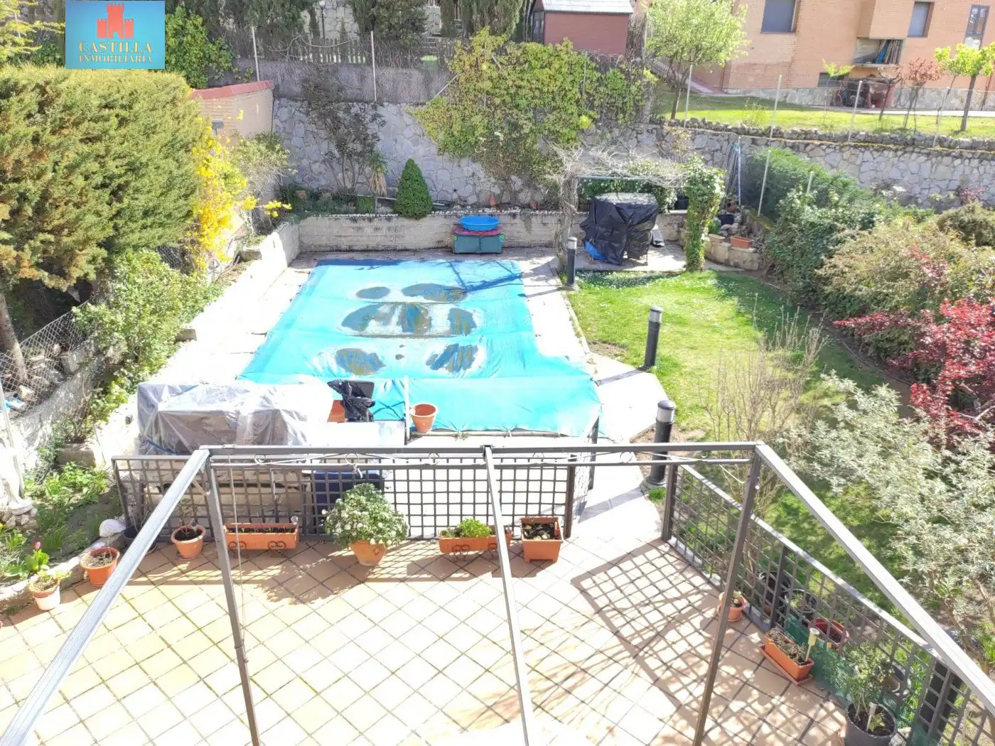 Piscina de Casa adosada en venta en Ávila con Calefacción, Jardín privado y Terraza