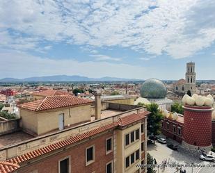 Exterior view of Attic for sale in Figueres  with Air Conditioner, Heating and Terrace