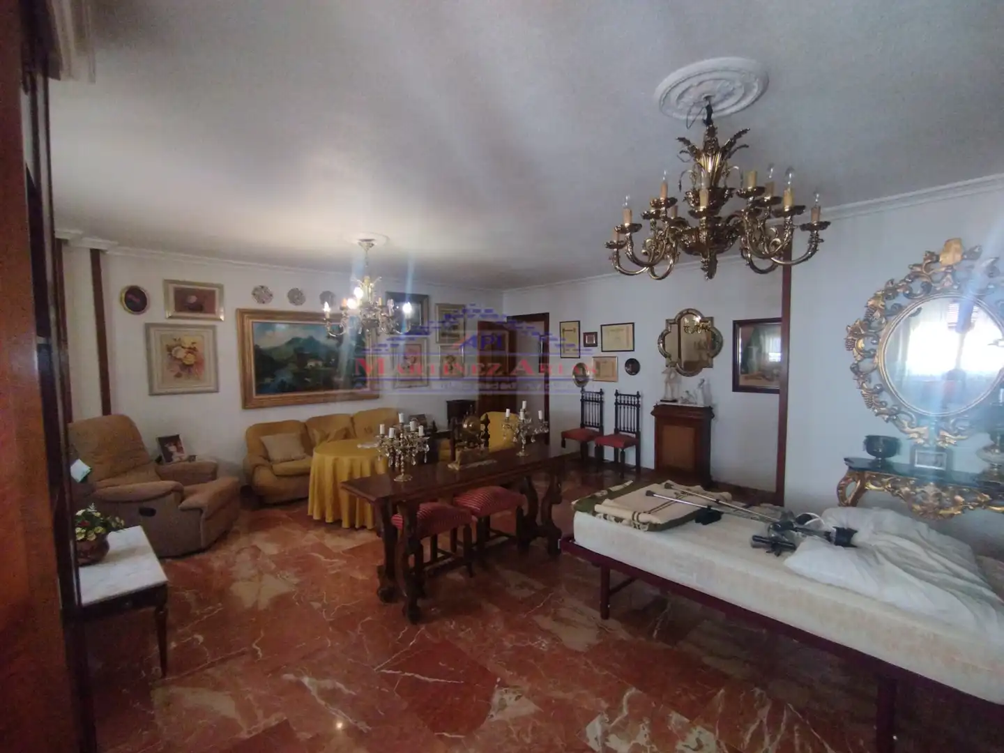 Sala d'estar de Pis en venda en Jaén amb Calefacció