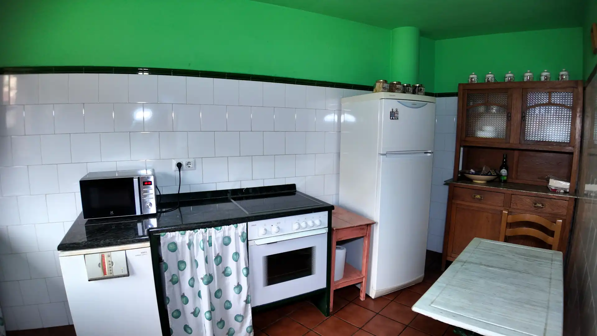 Cuina de Finca rústica en venda en Pomar de Valdivia amb Parquet i Moblat