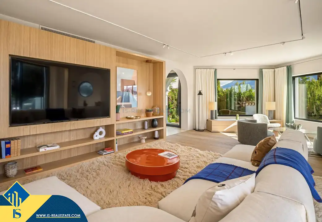 Sala de estar de Casa o chalet en venta en Marbella con Terraza, Piscina y Amueblado