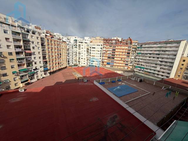 Piso en Venta en Avenida Ramon I Cajal en Nou Eixample Sud