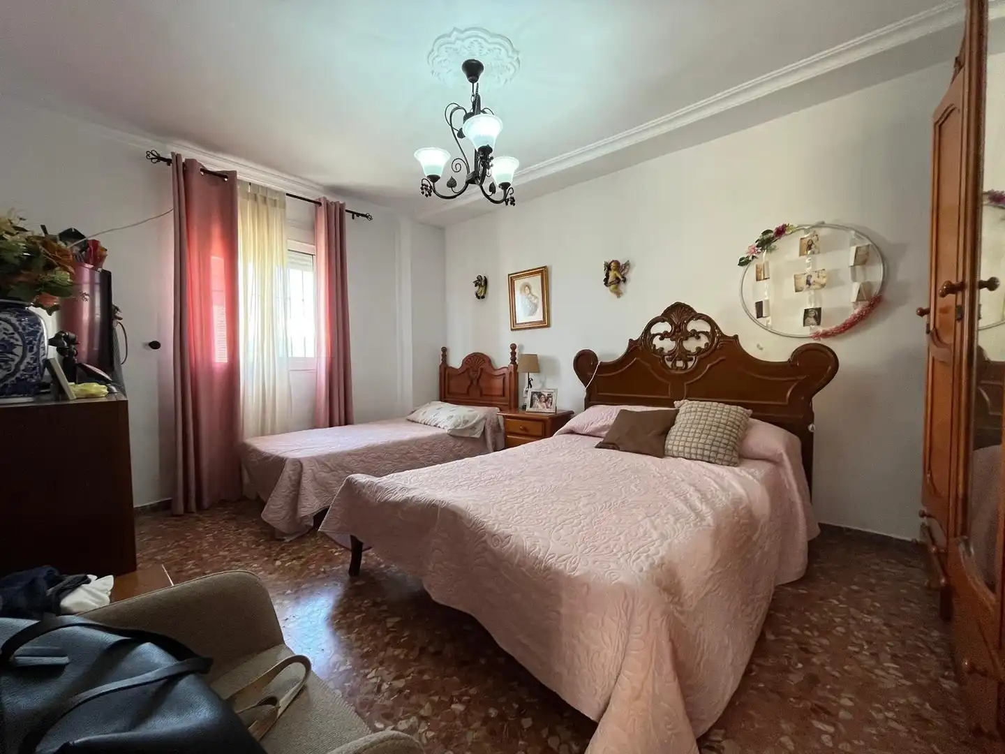 Dormitori de Casa o xalet en venda en Dos Hermanas amb Aire condicionat, Terrassa i Traster