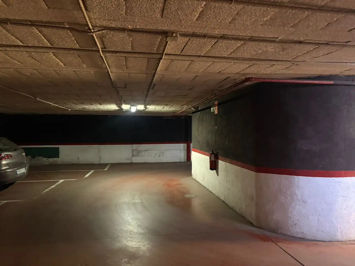 Parkplatz von Wohnung zur Miete in Madrid mit Heizung und Balkon