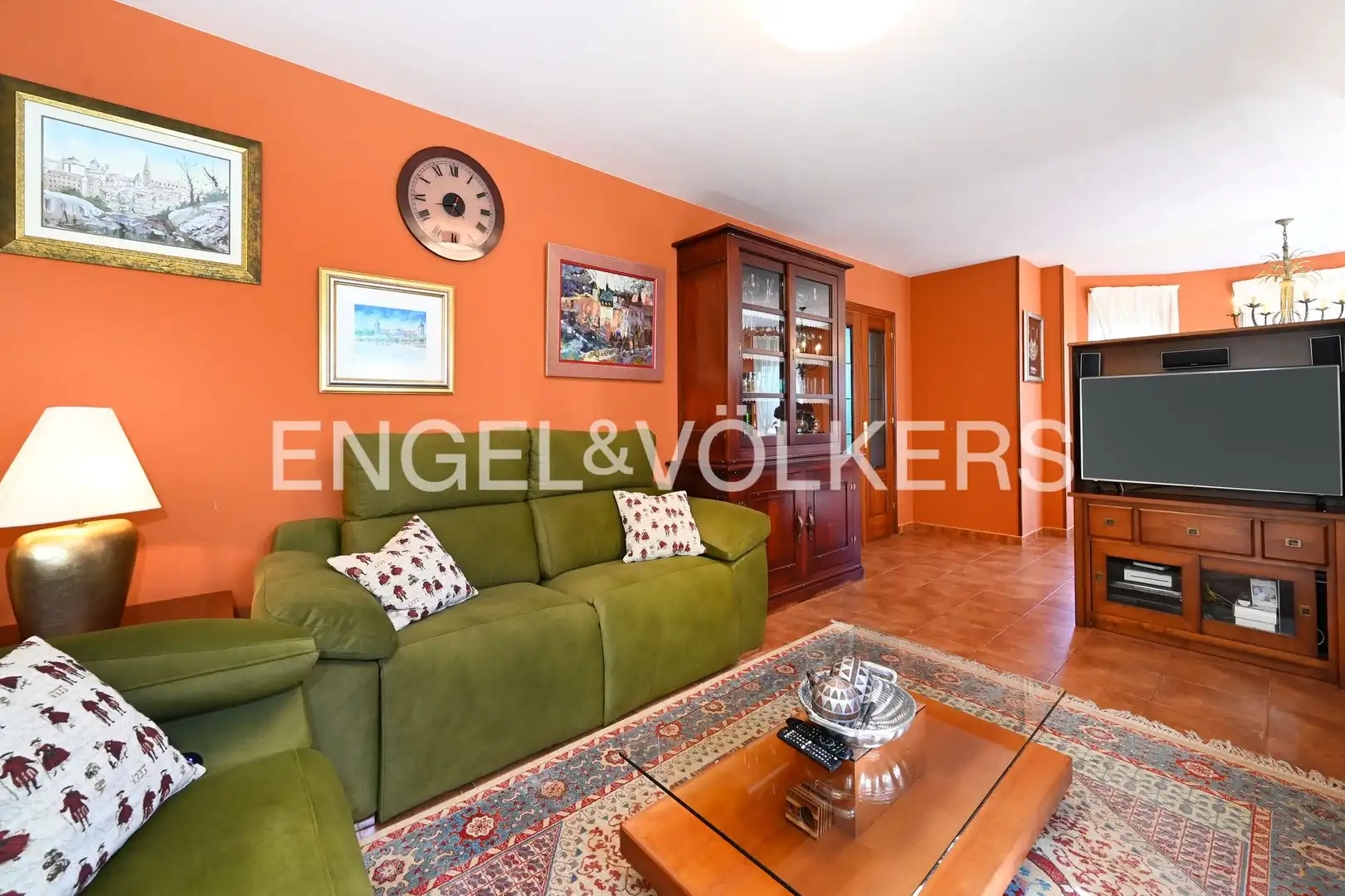 Sala de estar de Casa o chalet en venta en Santa Cruz de Bezana con Aire acondicionado, Calefacción y Jardín privado