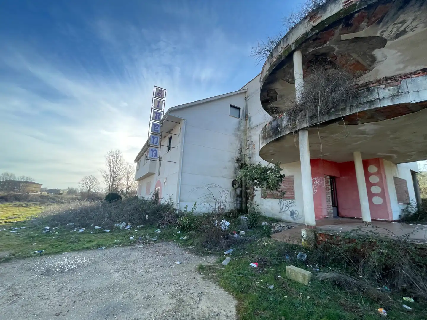 Vista exterior de Edificio en venta en Otero de Bodas