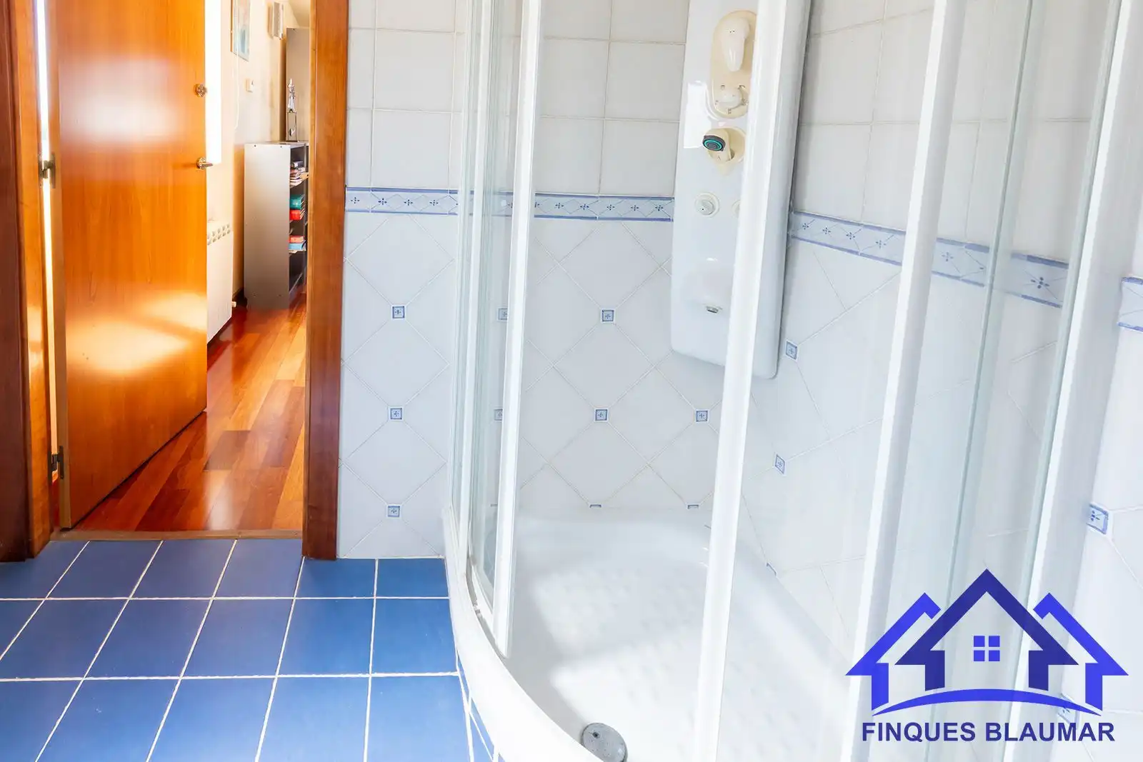 Bany de Casa o xalet en venda en Arenys de Mar amb Calefacció, Jardí privat i Terrassa
