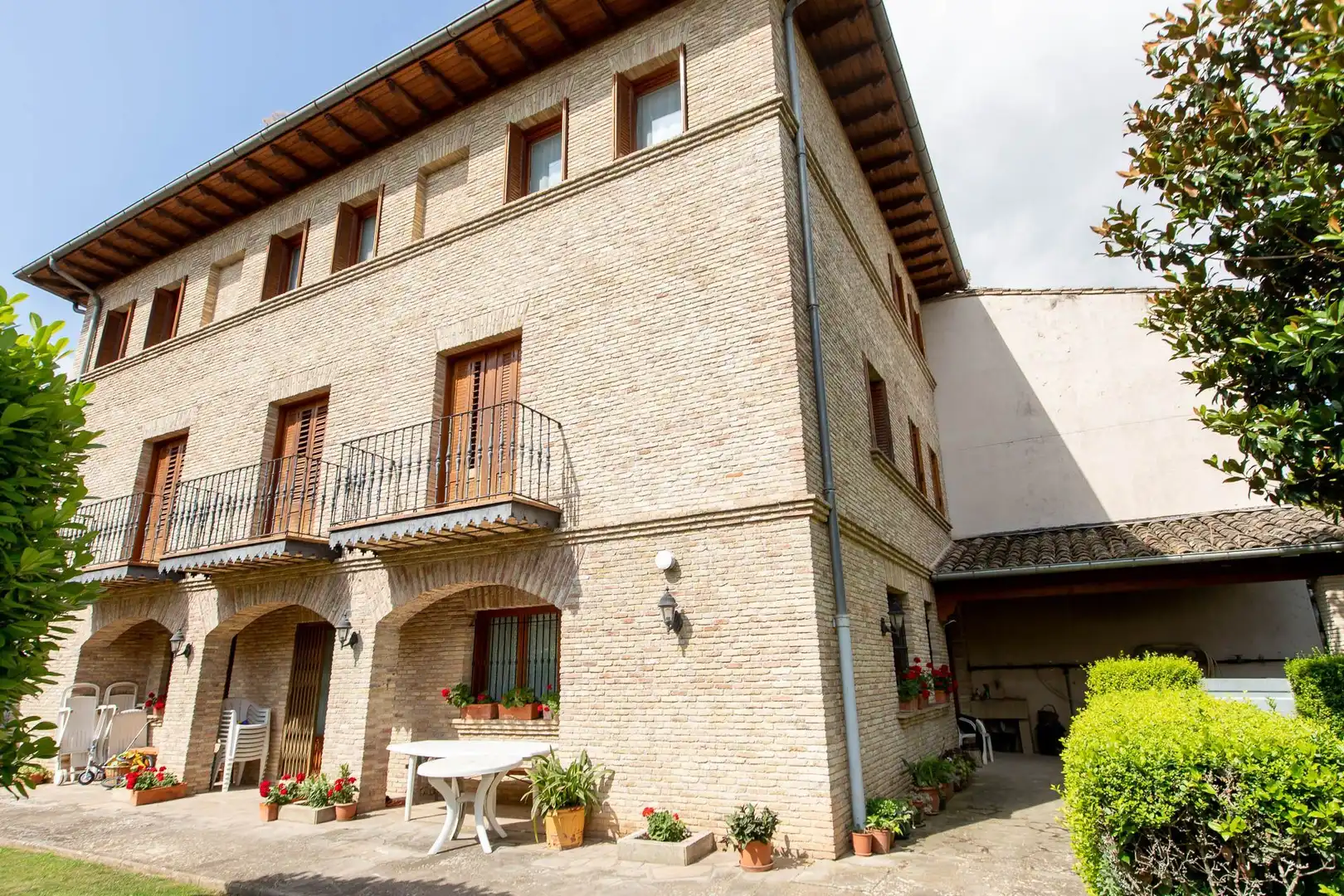 Vista exterior de Casa o chalet en venta en Puente la Reina / Gares con Calefacción, Jardín privado y Trastero