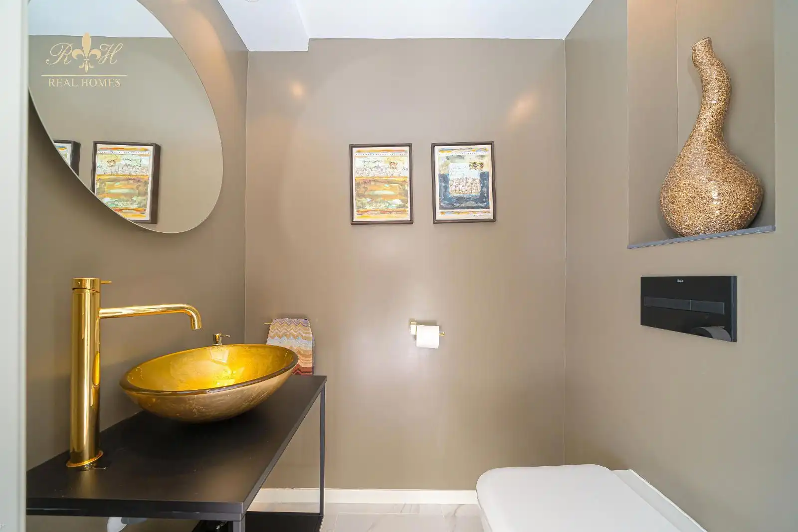 Badezimmer von Dachboden zum Verkauf in Altea mit Klimaanlage, Heizung und Schwimmbad