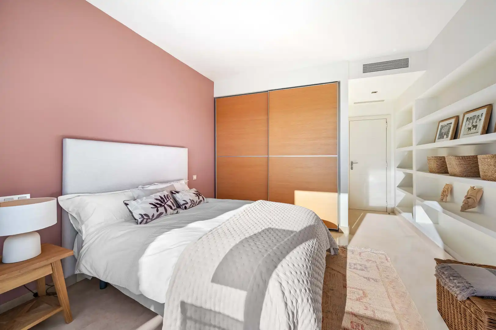 Apartment with pool to rent in La Quinta, imagen 15