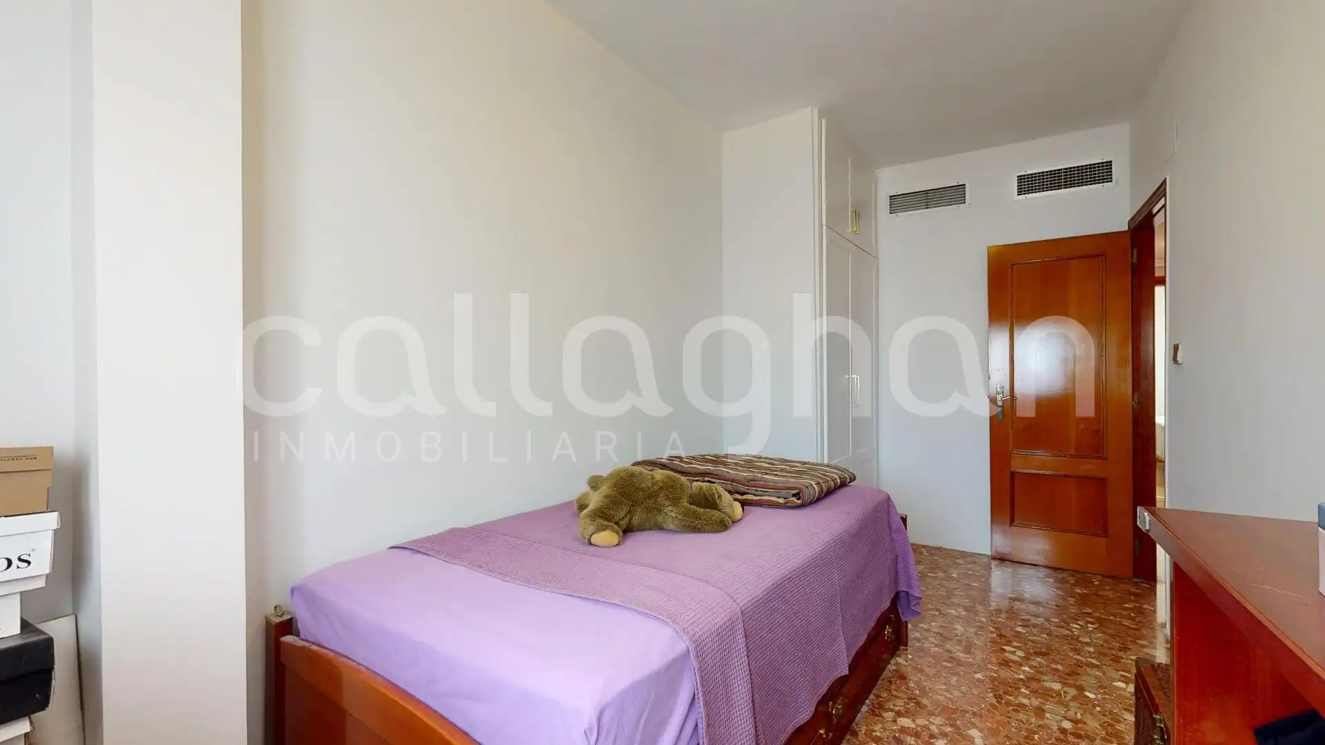 Habitación de Casa adosada en venta en Benetússer con Aire acondicionado, Calefacción y Terraza