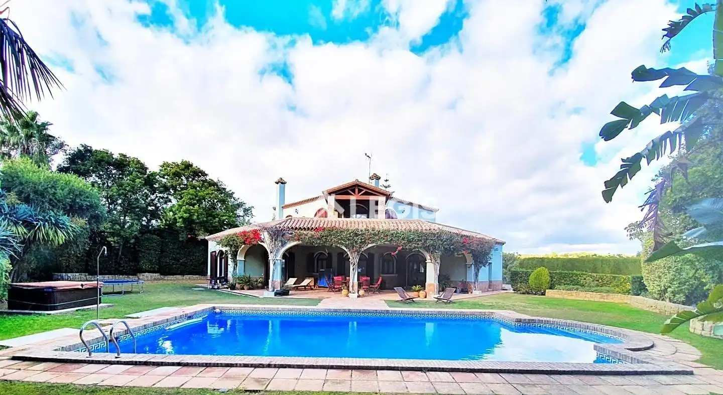 Xalet amb piscina en venda a Urbanizacion Urbanización de Soto Alto