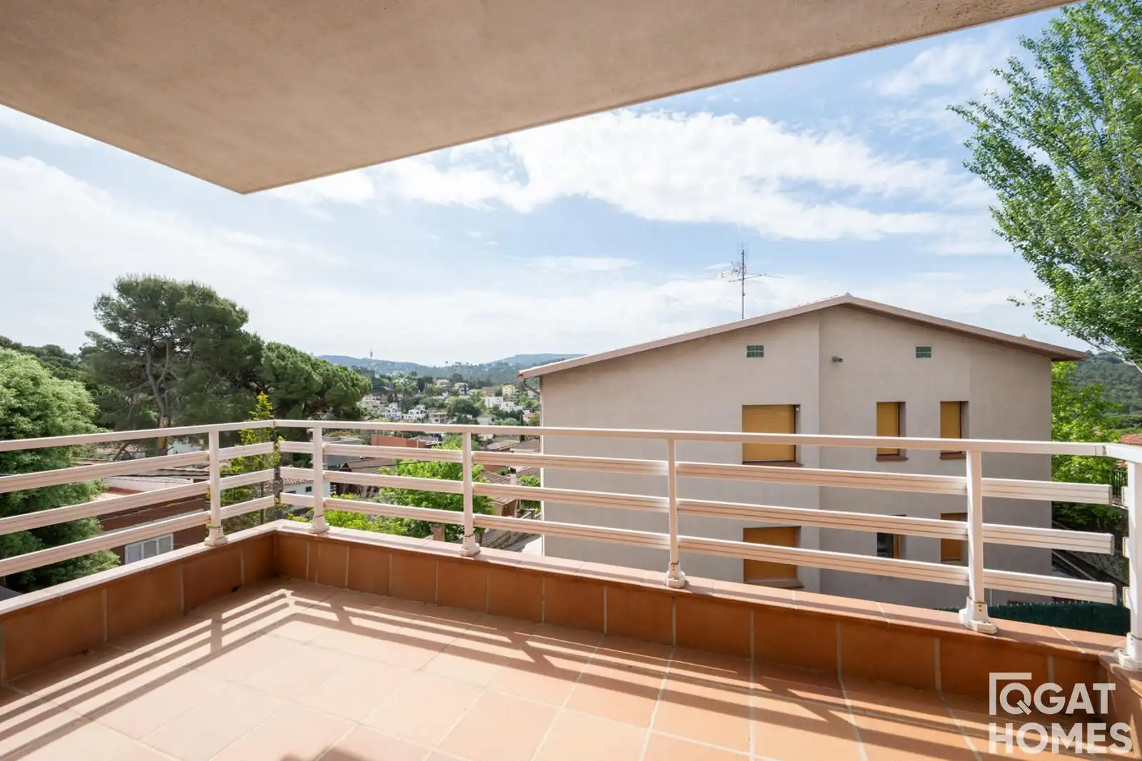 Terrassa de Casa o xalet en venda en Sant Cugat del Vallès amb Calefacció, Terrassa i Piscina