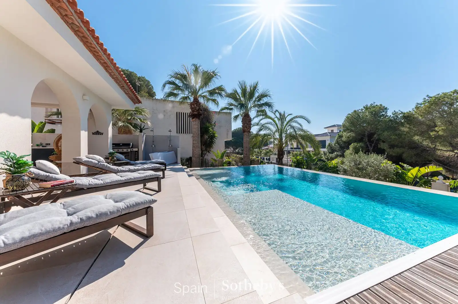 House with pool for sale in Calle Miguel Hernández, imagen 2