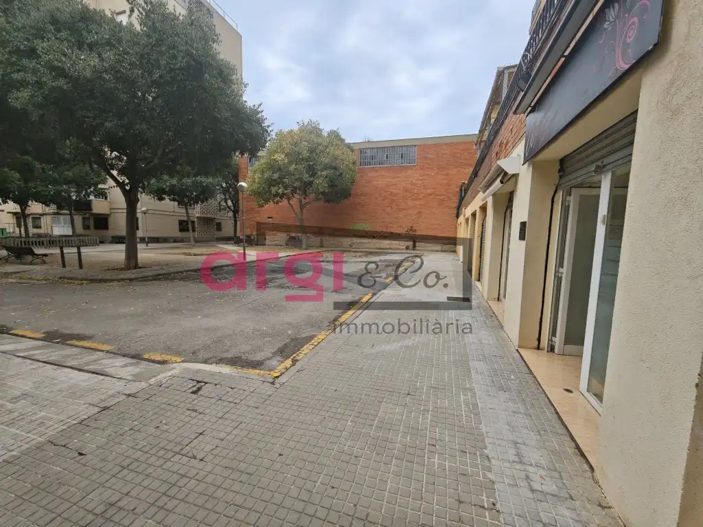 Local commercial à louer à Torrent Ballester, imagen 12