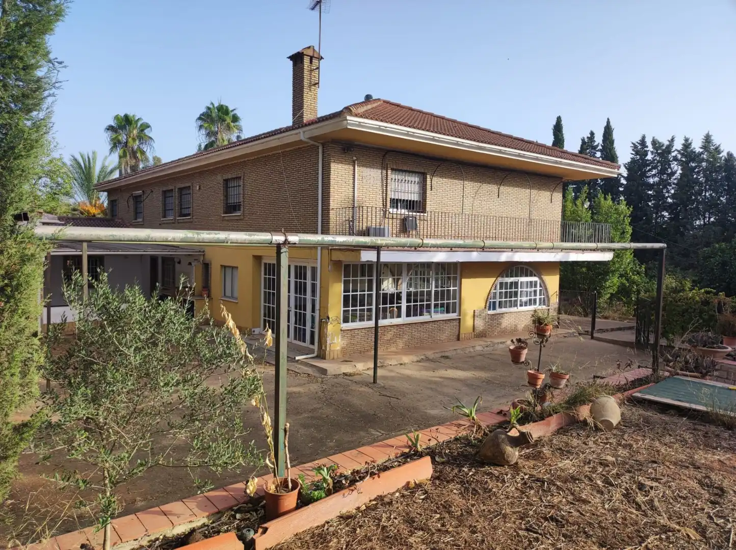 Exterior view of Houses for sale in Bollullos de la Mitación  with Air Conditioner, Heating and Private garden