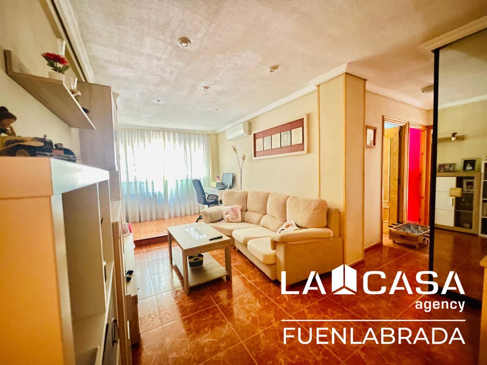 Sala d'estar de Pis en venda en Fuenlabrada amb Calefacció