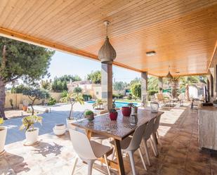 Terrassa de Casa o xalet en venda en Elche / Elx amb Aire condicionat, Calefacció i Jardí privat