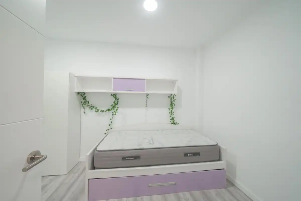 Habitación de Planta baja en venta en Santa Pola con Aire acondicionado, Calefacción y Amueblado