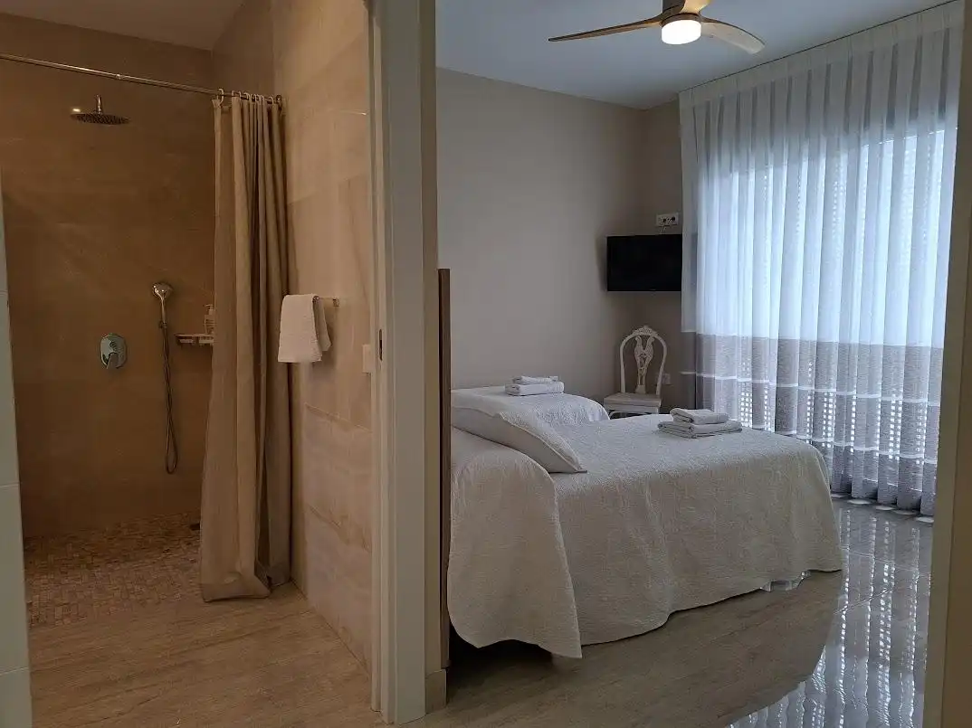 Bedroom of Houses for sale in Hontecillas  with Air Conditioner, Private garden and Terrace