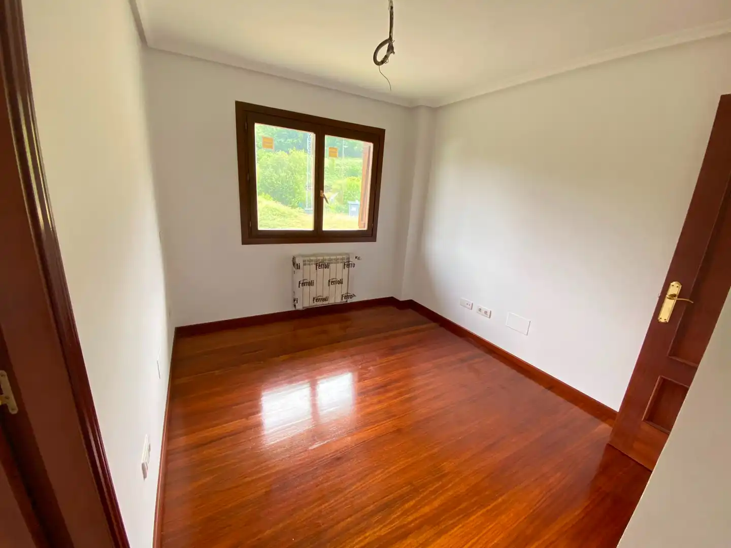 Habitación de Casa o chalet en venta en Castro-Urdiales con Calefacción, Jardín privado y Parquet