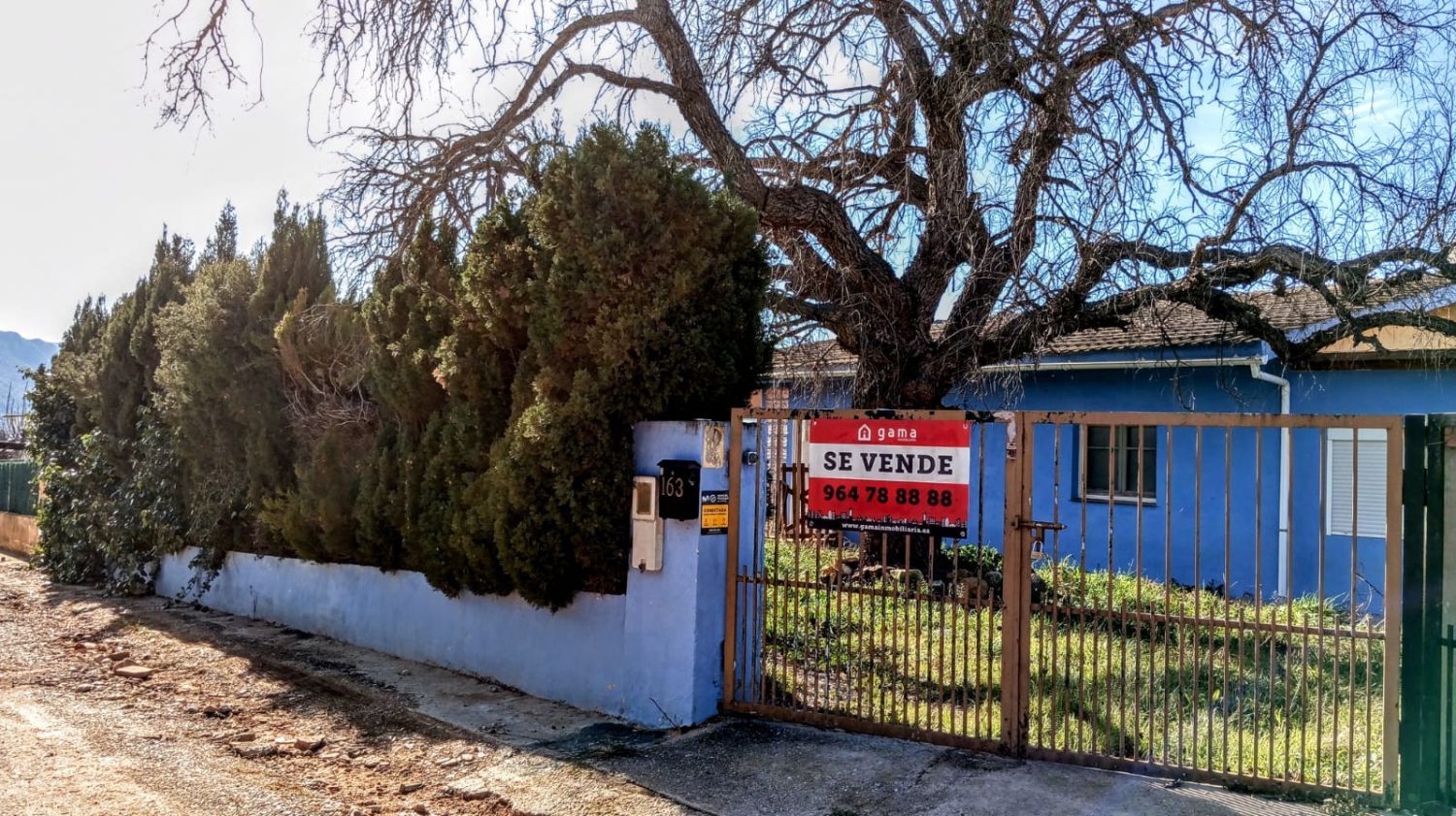 Vista exterior de Casa o xalet en venda en Vilafamés amb Aire condicionat, Jardí privat i Terrassa