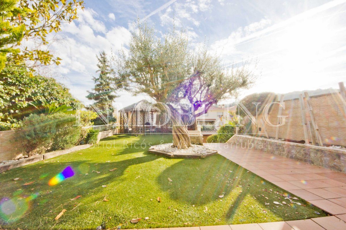 Garden of House or chalet for sale in Argentona  with Air Conditioner, Heating and Private garden