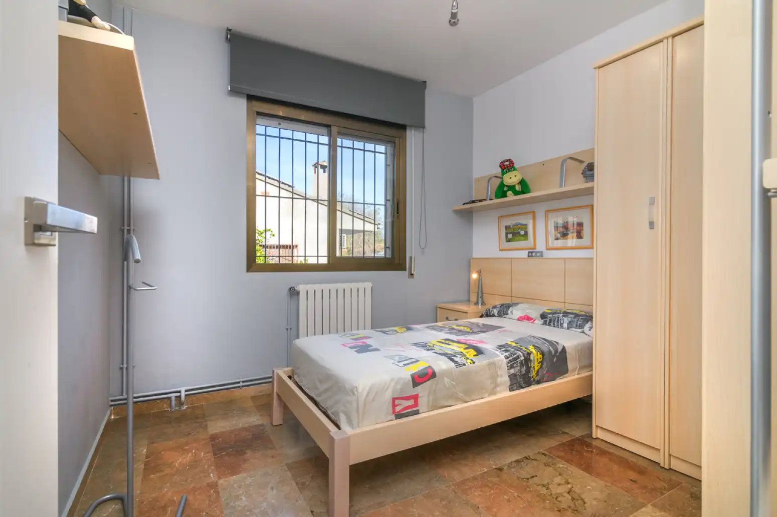 Habitación de Casa o chalet en venta en Gavà con Terraza, Piscina y Balcón