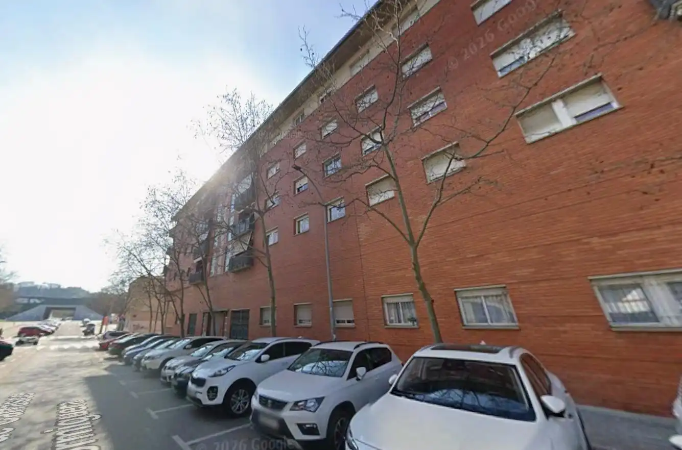 Vista exterior de Pis en venda en Terrassa amb Piscina comunitària