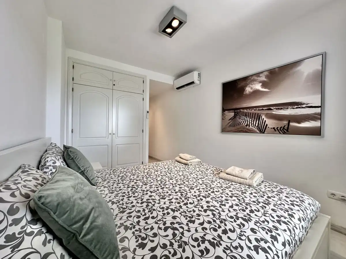 Apartamento con jardín en venta en Calahonda, imagen 28