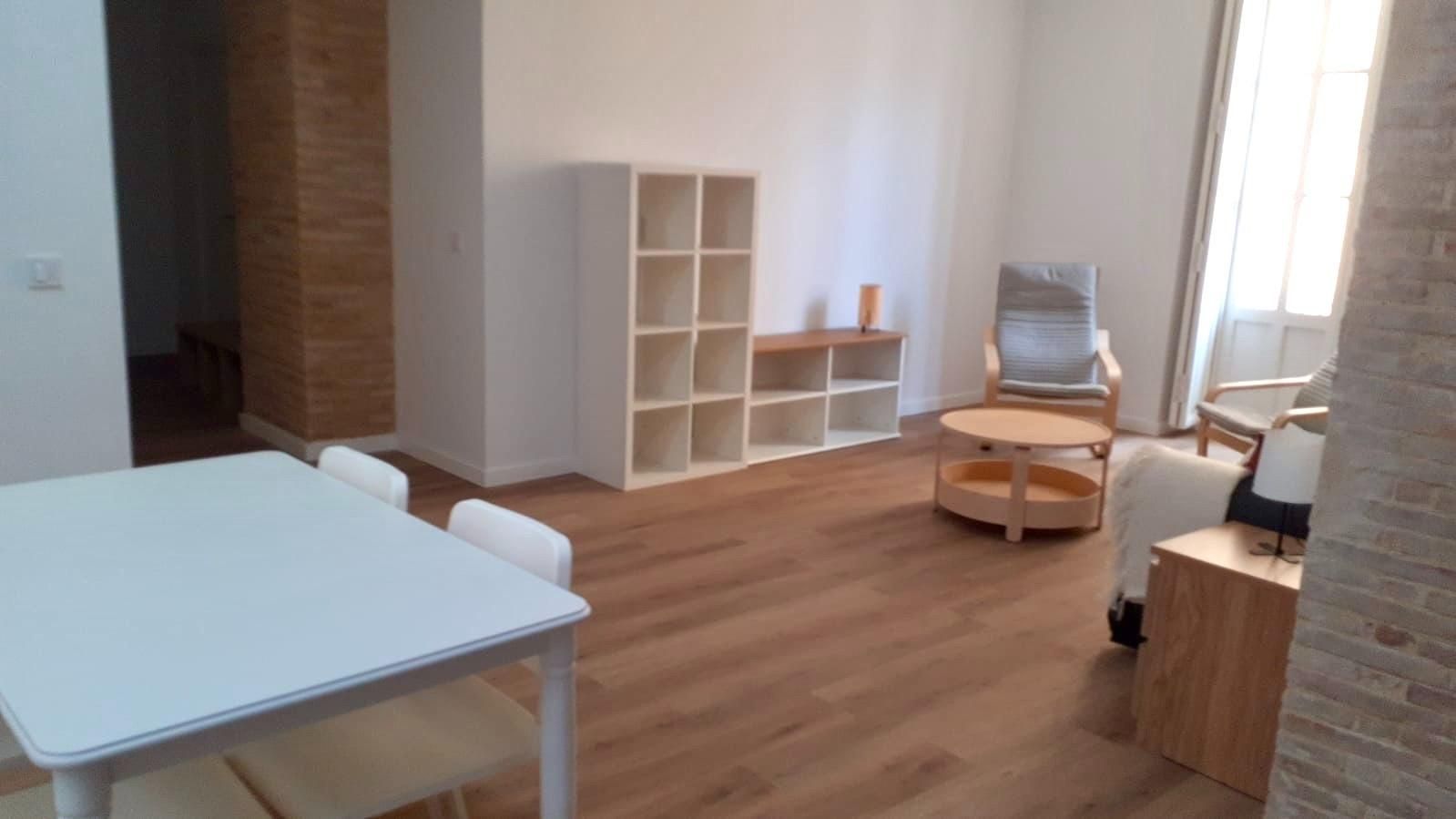 Living room of Flat to rent in  Valencia Capital  with Parquet flooring and Balcony