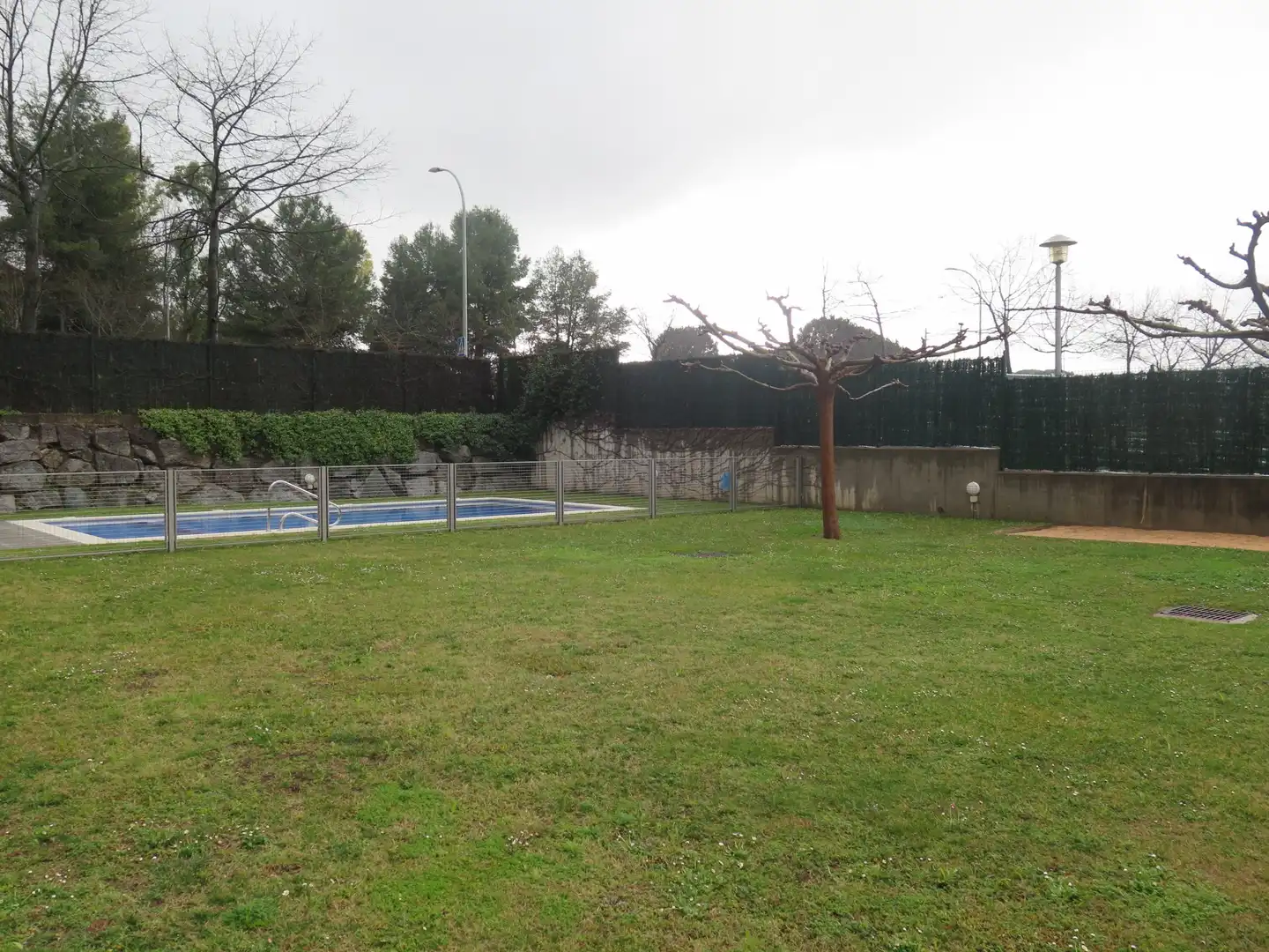 Piscina de Planta baixa de lloguer en Girona amb Aire condicionat, Calefacció i Terrassa