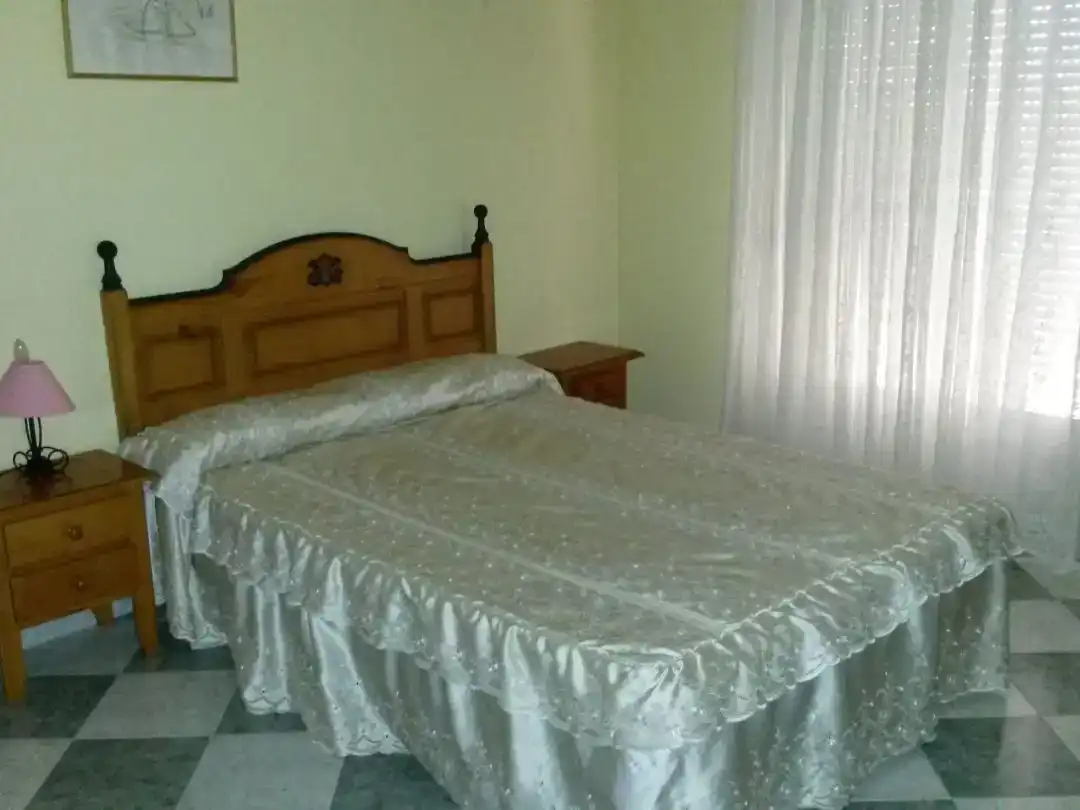 Schlafzimmer von Wohnung zur Miete in Talayuela mit Klimaanlage und Balkon