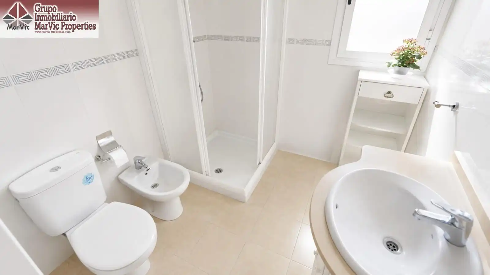Baño de Ático en venta en Benidorm con Terraza y Amueblado