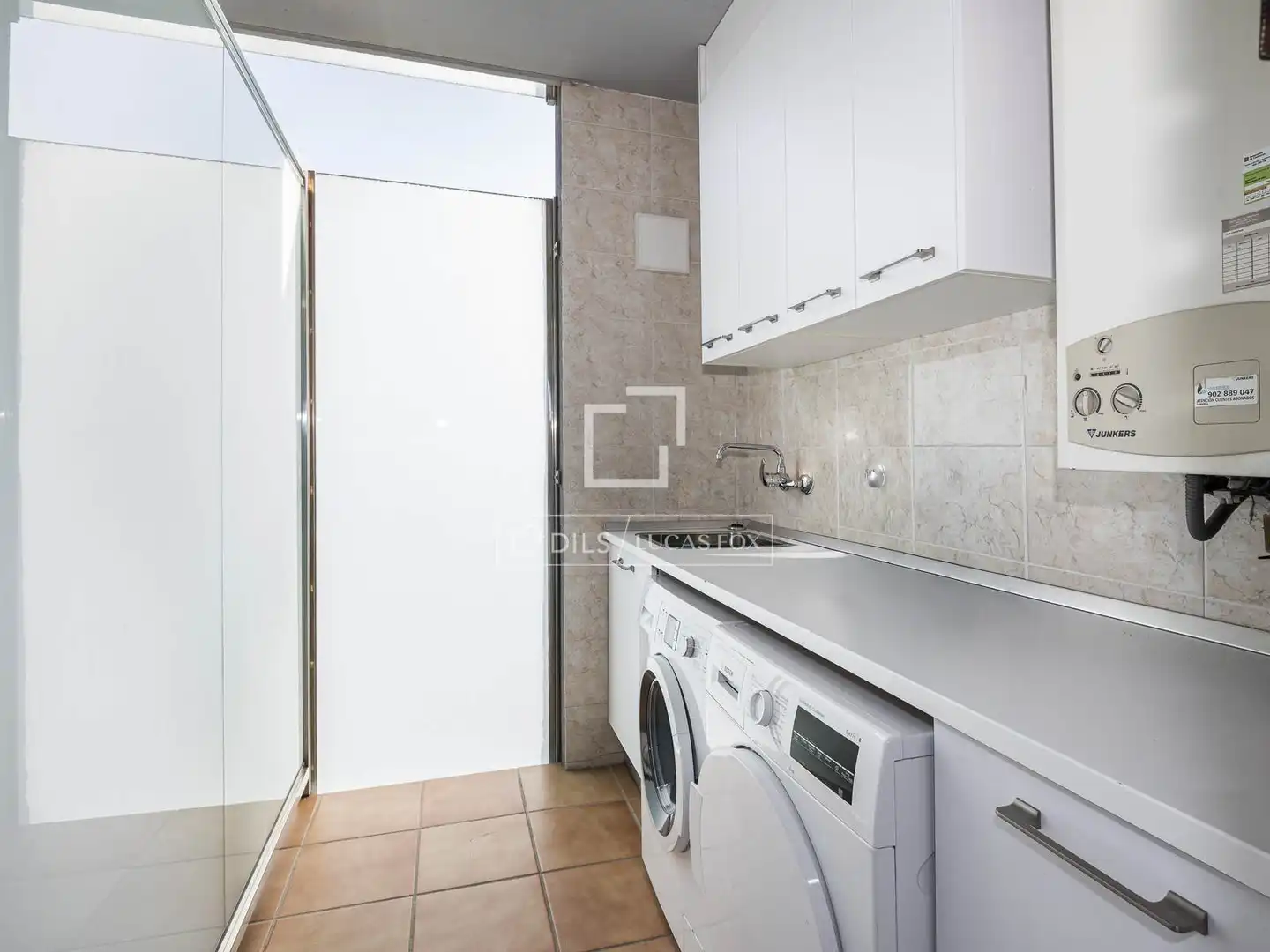 Bathroom of Flat for sale in Sant Cugat del Vallès  with Air Conditioner, Heating and Terrace