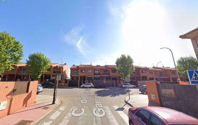 Casa adosada en Venta en Los Robles