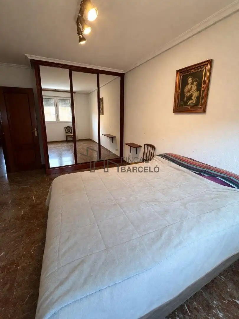 Habitación de Casa adosada en venta en Zaragoza