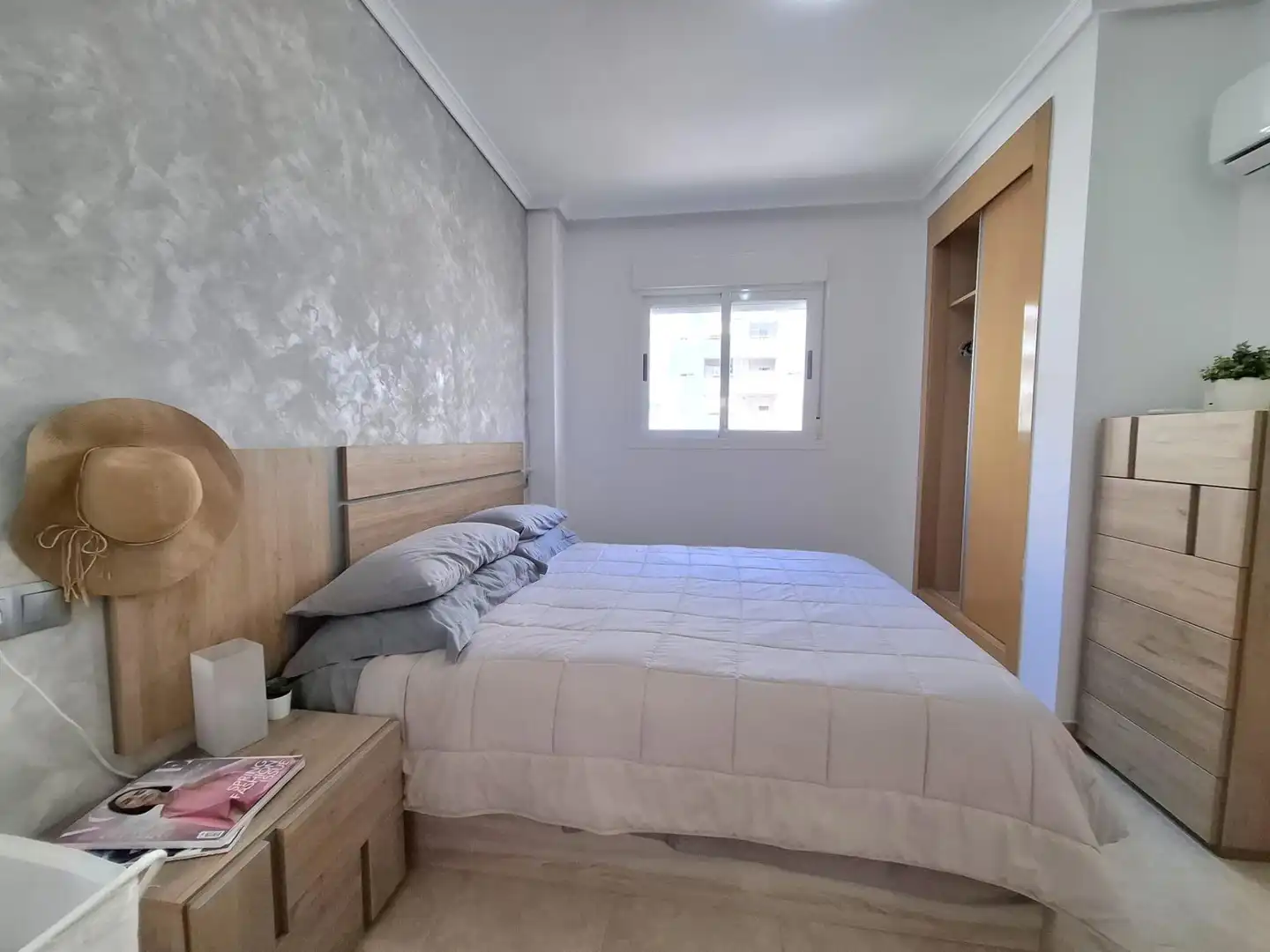Habitación de Apartamento en venta en Oropesa del Mar / Orpesa con Aire acondicionado, Amueblado y Balcón