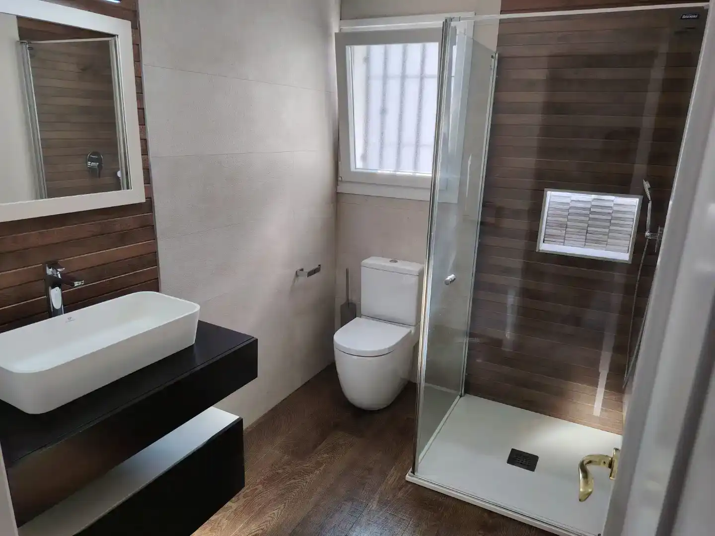 Bany de Casa o xalet en venda en Motril amb Aire condicionat i Balcó