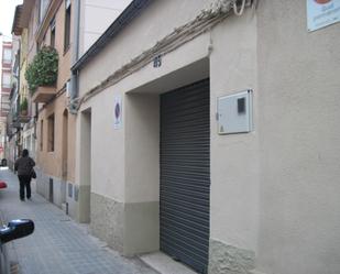 Vista exterior de Edifici en venda en Manresa