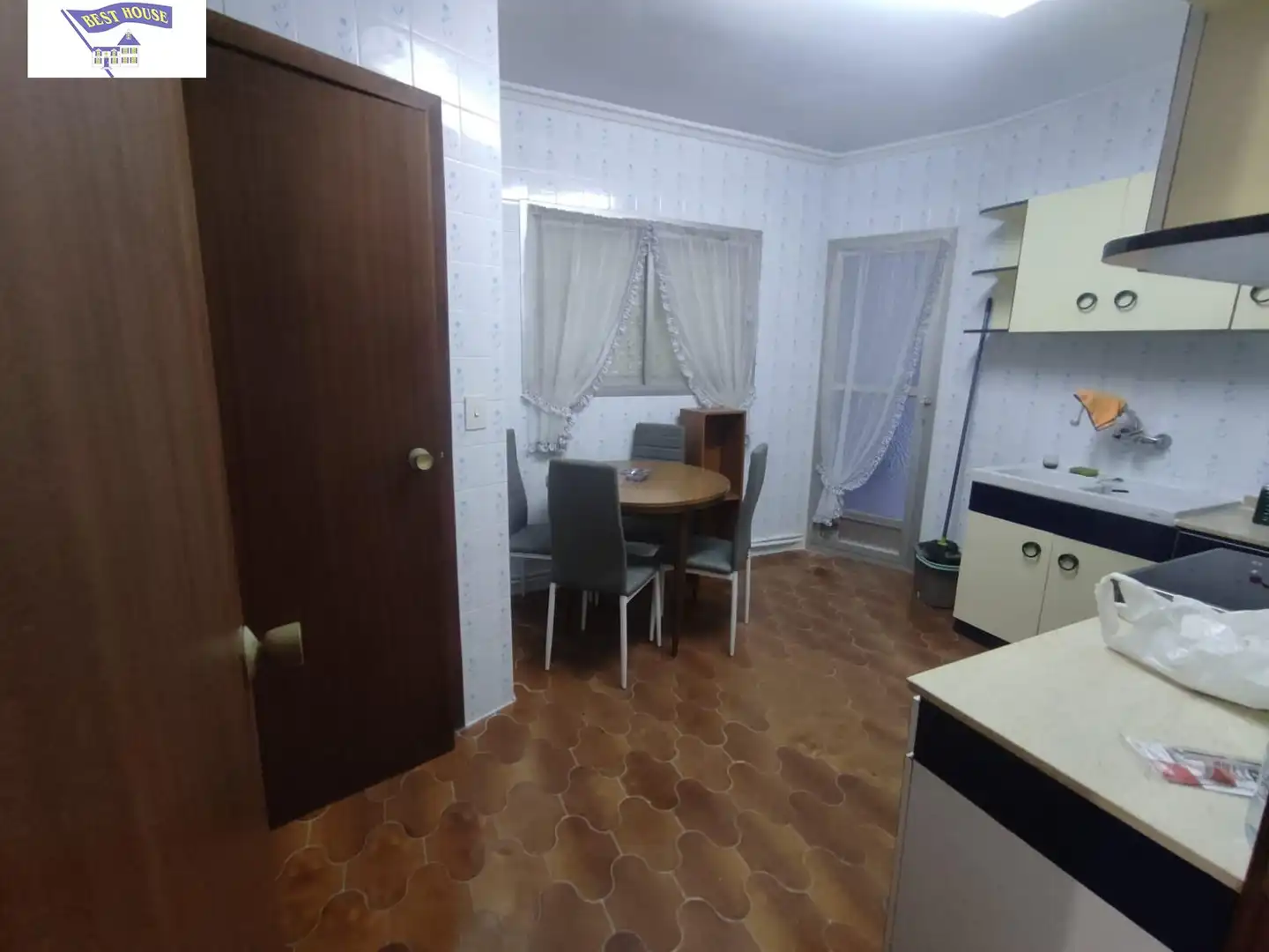 Kitchen of Flat for share in Albacete  with Balcony