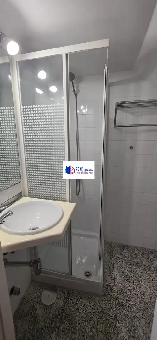 Bany de Casa o xalet de lloguer en Sevilla amb Aire condicionat, Calefacció i Terrassa